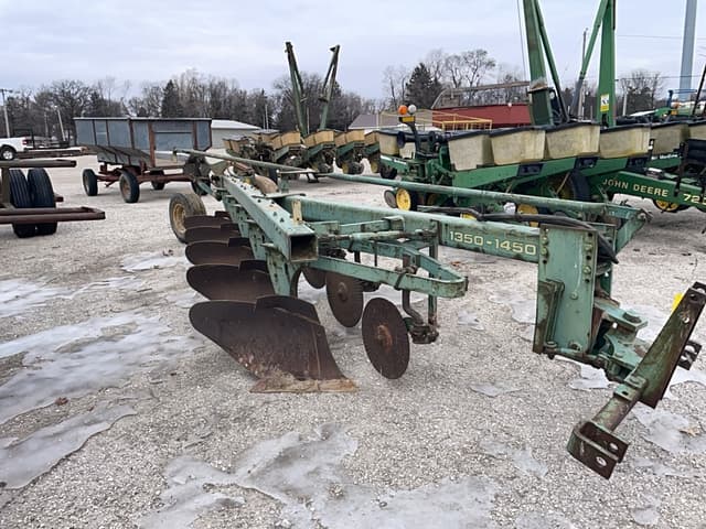Image of John Deere 1350-1450 equipment image 1