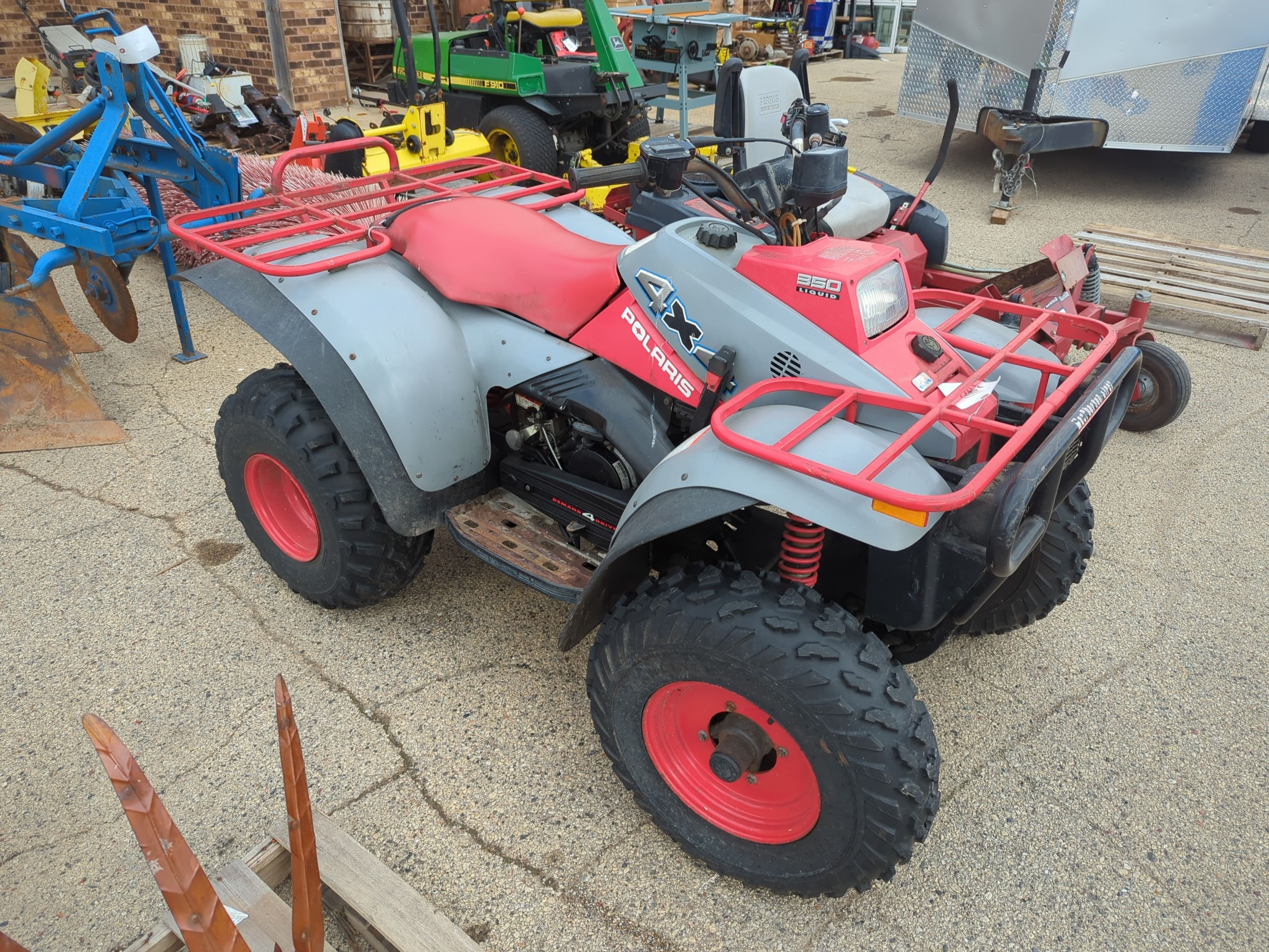 Polaris  350  Equipment Image0