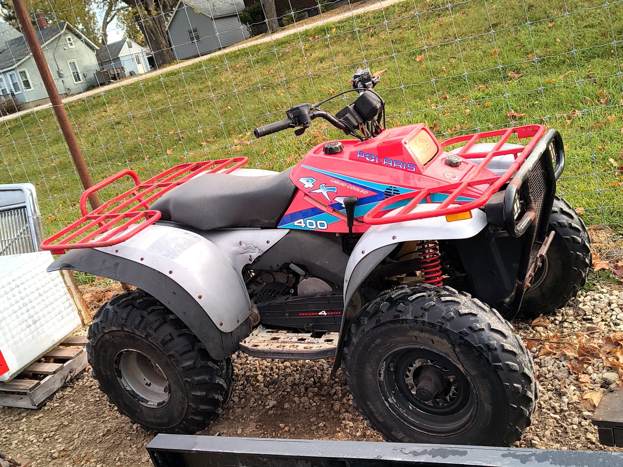 Polaris 400 Equipment Image0