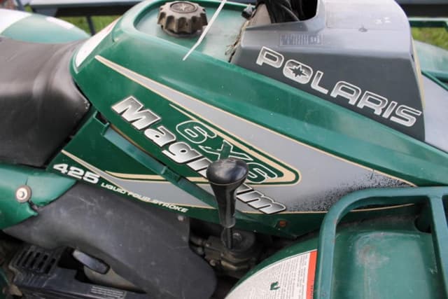 Image of Polaris 425 Magnum equipment image 4