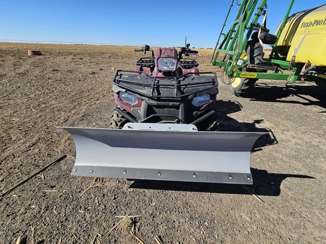 Image of Polaris Sportsman 570 equipment image 1