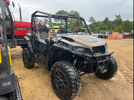 Polaris General 1000 XP Deluxe Equipment Image0