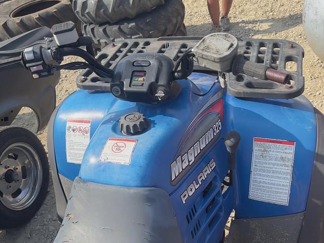 Image of Polaris Magnum 325 equipment image 4