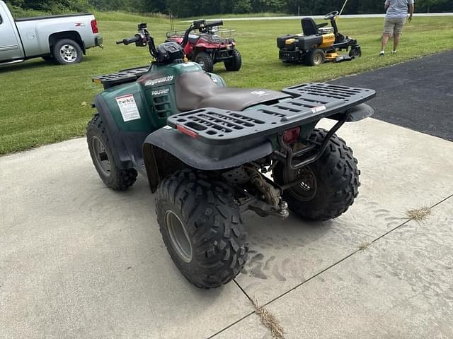 Image of Polaris Magnum 325 equipment image 2