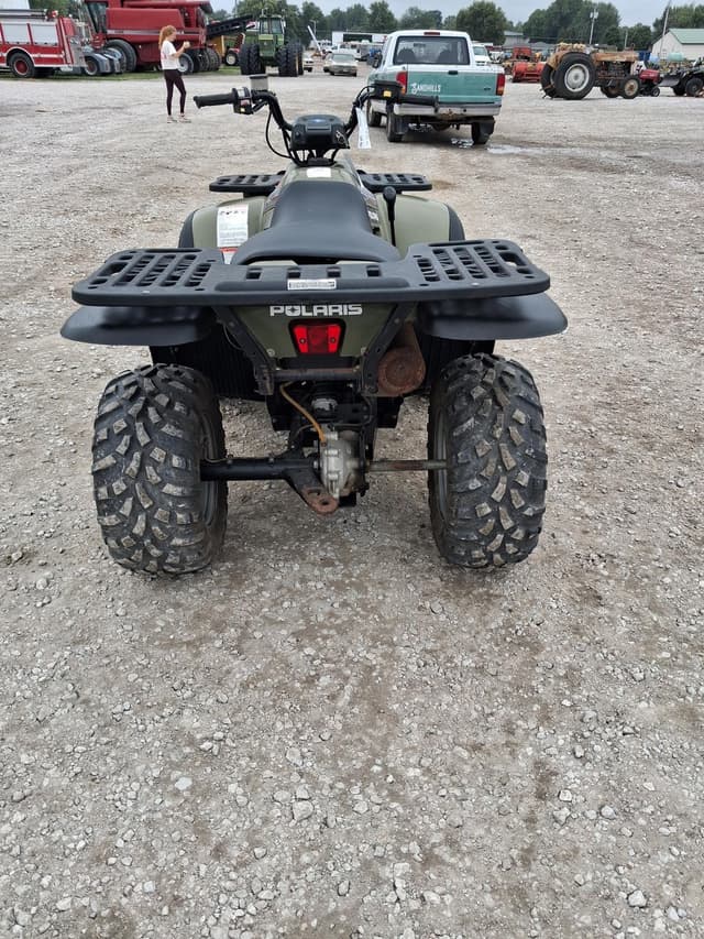 Image of Polaris Magnum 330 equipment image 2