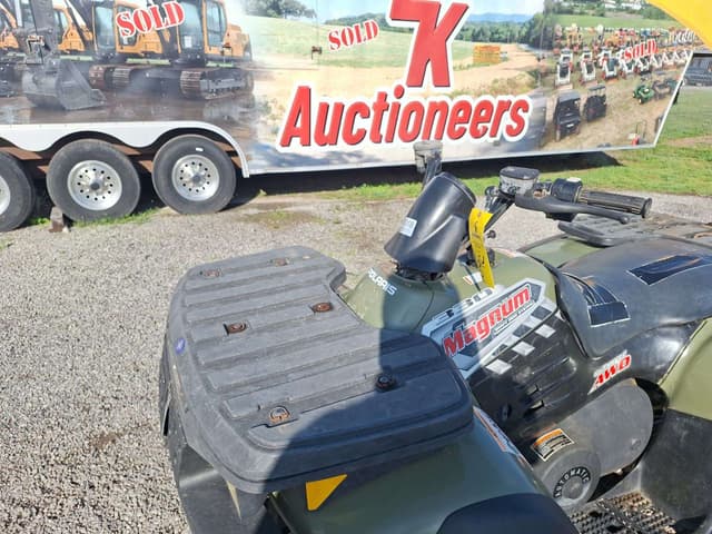 Image of Polaris Magnum 330 equipment image 4