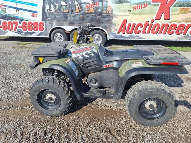 Image of Polaris Magnum 330 equipment image 2