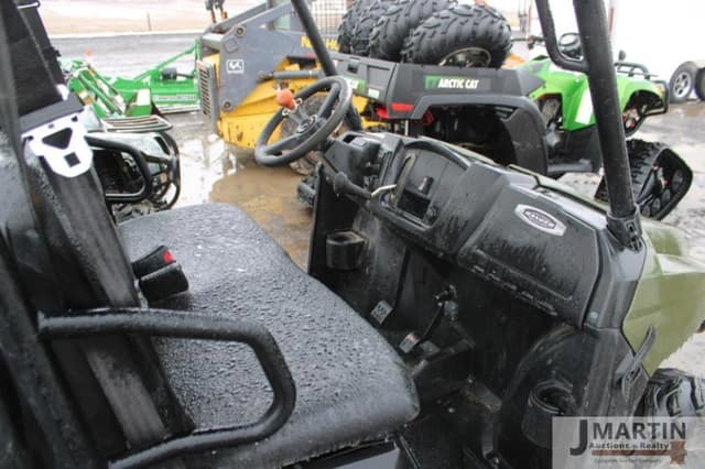 Image of Polaris Ranger 400 equipment image 4
