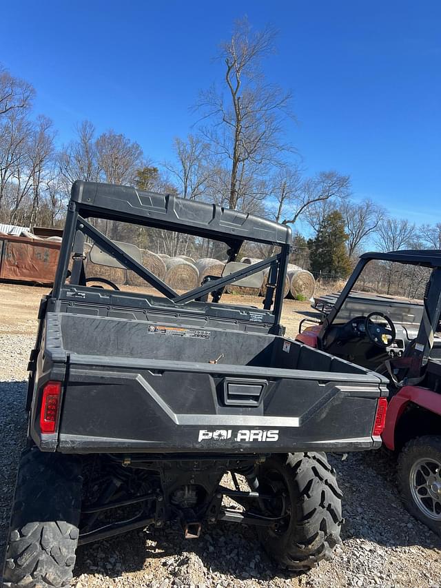 Image of Polaris RANGER 4X4 equipment image 2