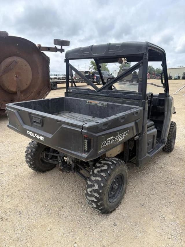 Image of Polaris Ranger XP 900 equipment image 2
