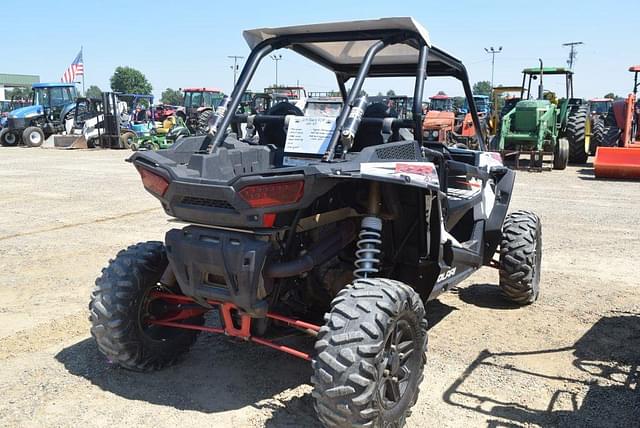 Image of Polaris RZR XP 1000 equipment image 2