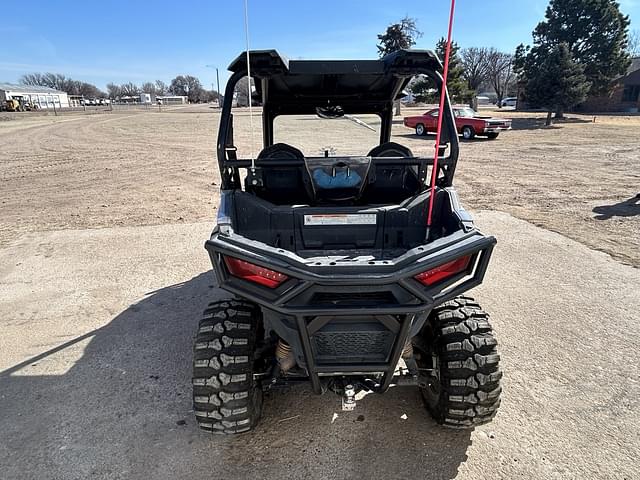 Image of Polaris RZR 900 equipment image 3