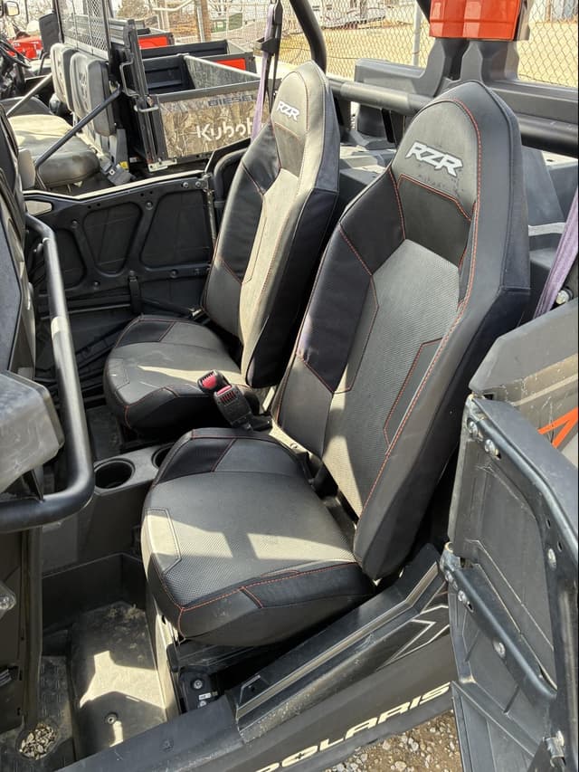 Image of Polaris RZR XP 1000 equipment image 4