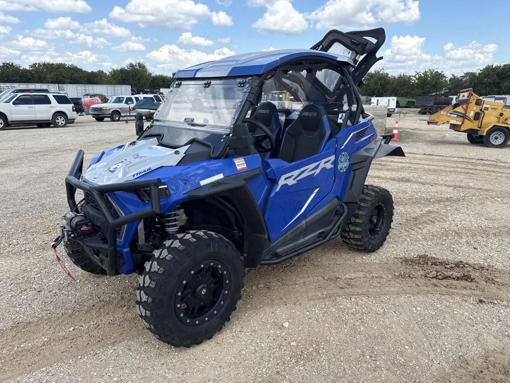 Polaris RZR XP 1000 Equipment Image0