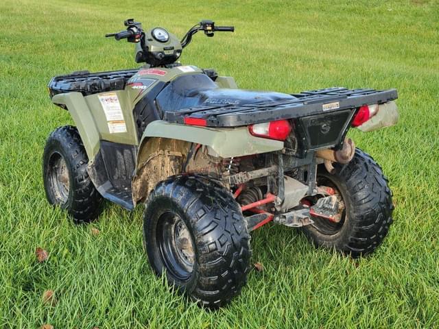 Image of Polaris Sportsman 400 equipment image 2