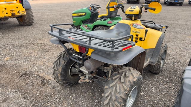 Image of Polaris Sportsman 400 equipment image 4