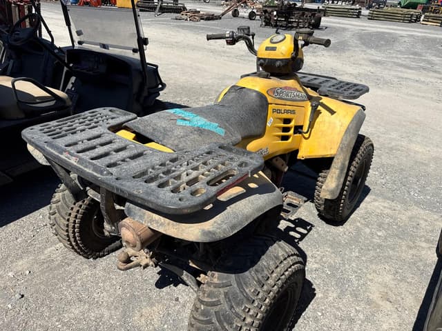 Image of Polaris Sportsman 400 equipment image 3