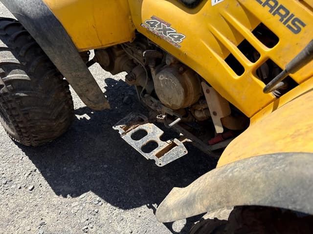 Image of Polaris Sportsman 400 equipment image 2