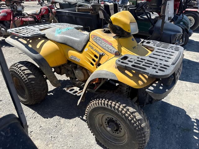 Image of Polaris Sportsman 400 equipment image 1