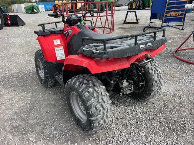 Image of Polaris Sportsman 400 equipment image 2