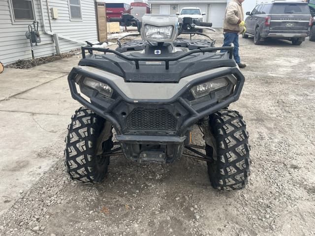 Image of Polaris Sportsman 570 equipment image 2