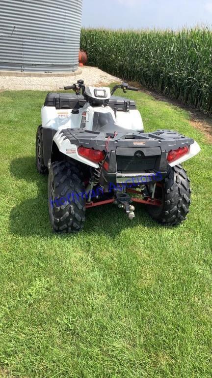 Image of Polaris Sportsman 850 equipment image 1
