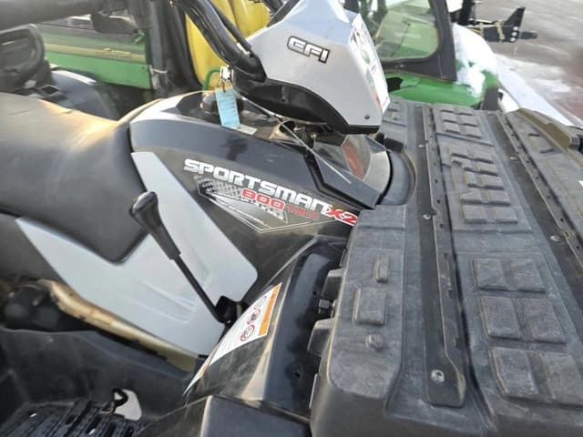 Image of Polaris Sportsman 800 equipment image 2