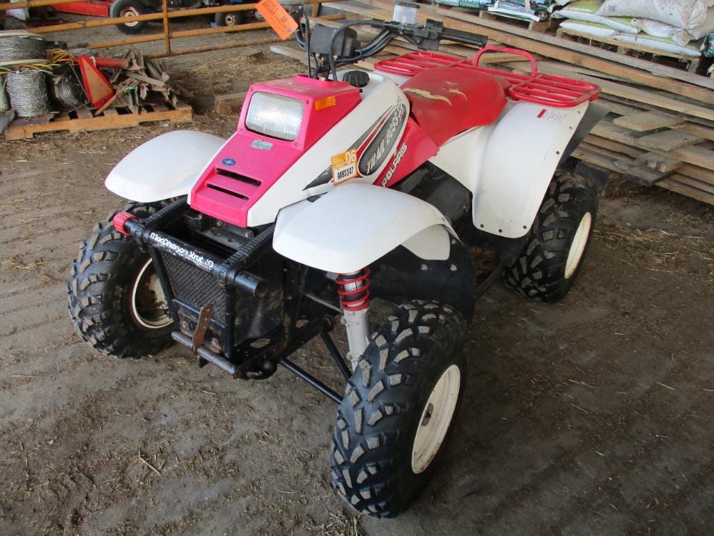 Main image Polaris Trail Boss 325