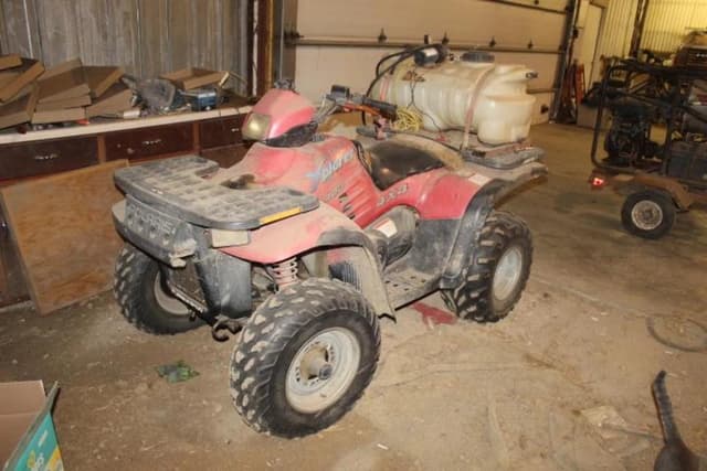 Image of Polaris Xplorer 400 equipment image 1