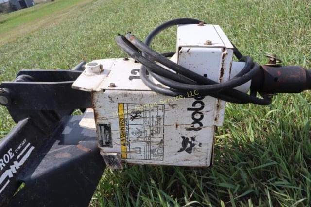 Image of Melroe 12 equipment image 3