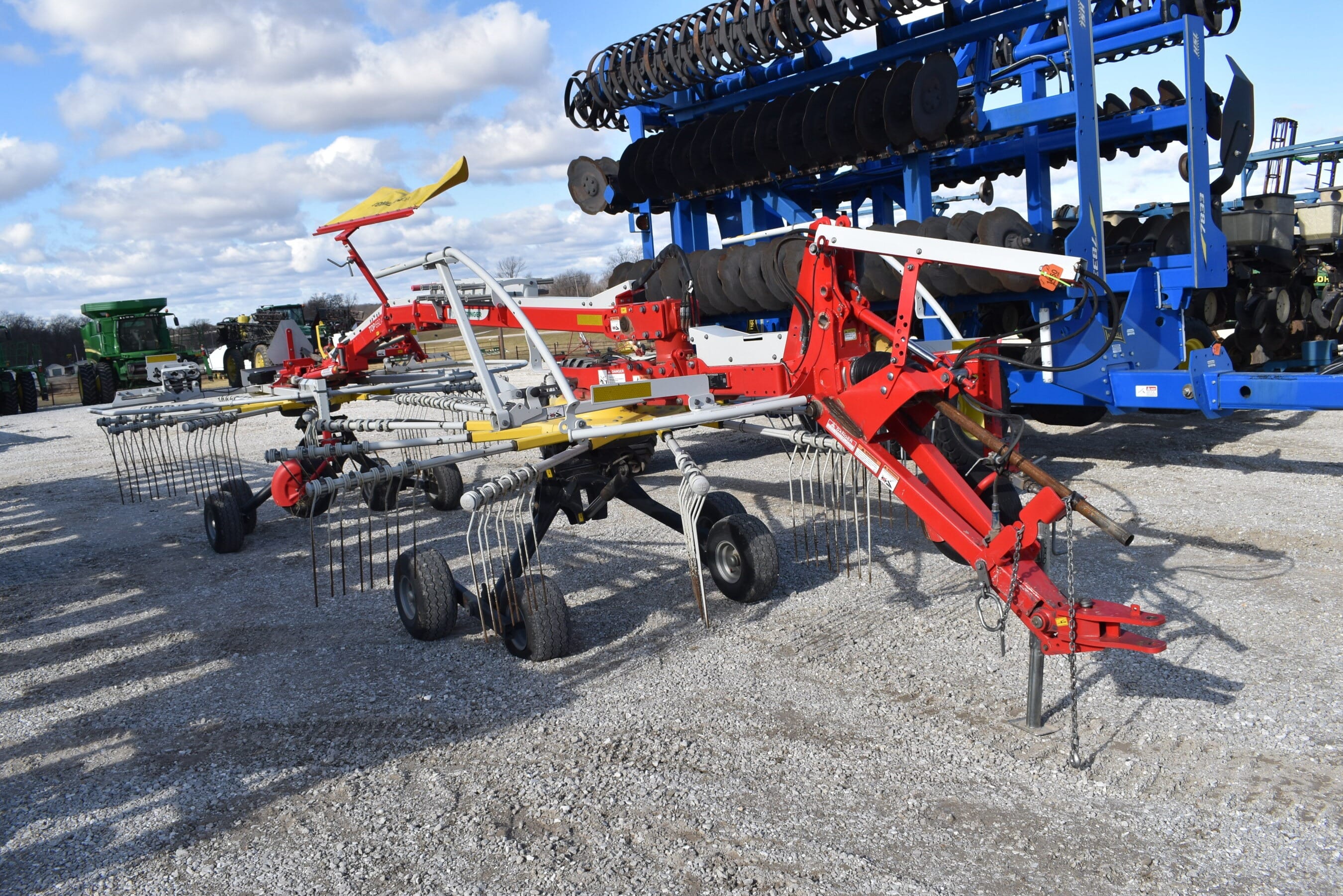 Pottinger Top 692A Equipment Image0
