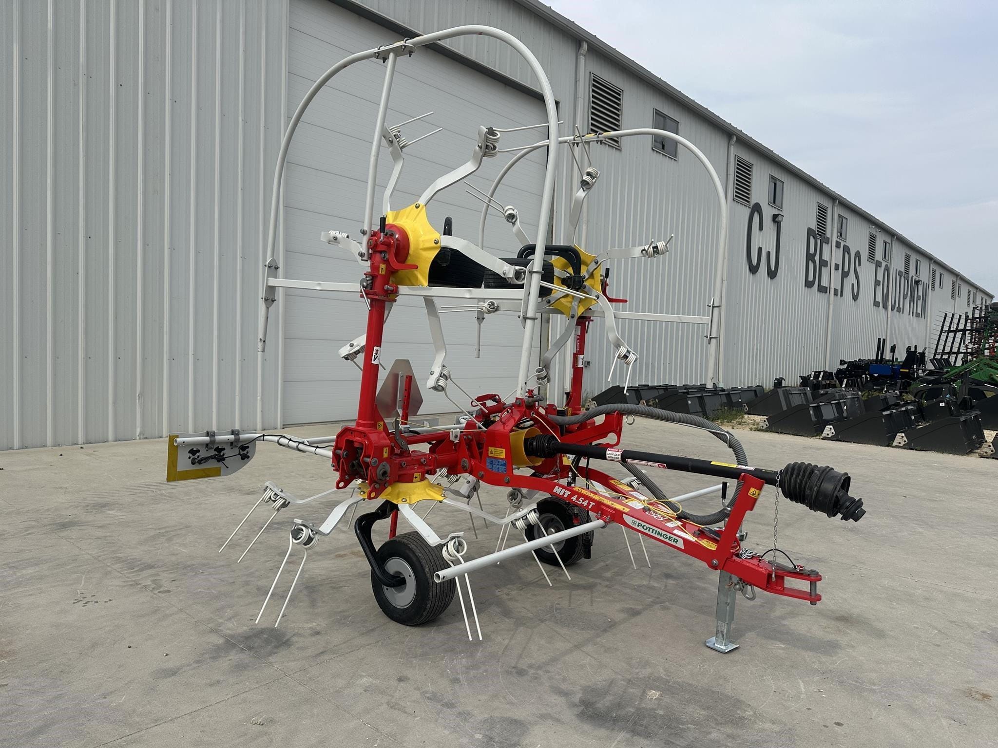 2025 Pottinger HIT 4.54T Equipment Image0