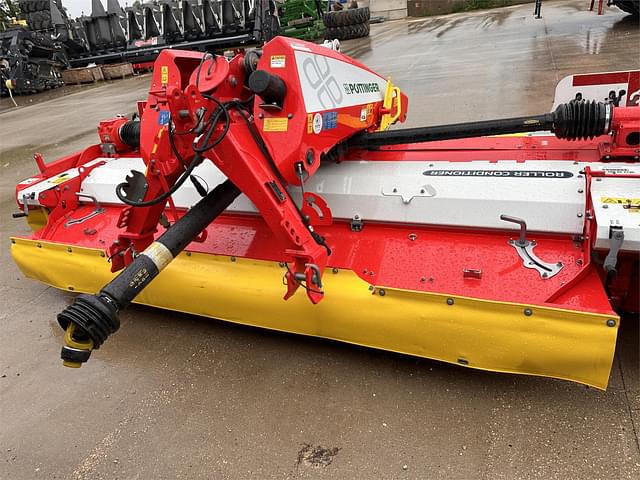 Image of Pottinger Novacat 351 equipment image 4