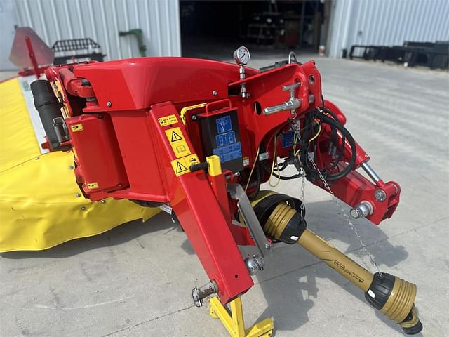 Image of Pottinger Novacat 352RC equipment image 4