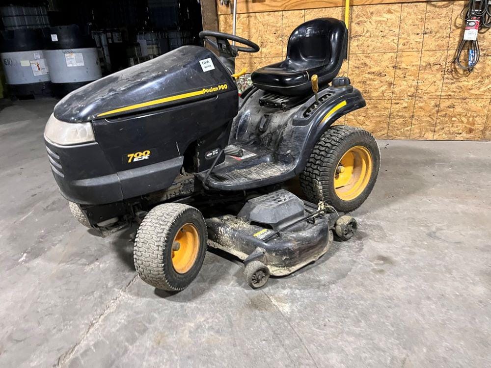 Main image Poulan 700EX