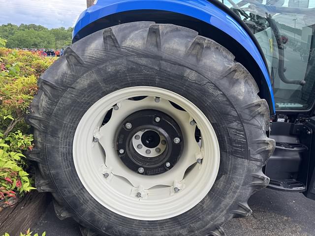 Image of New Holland PowerStar 120 equipment image 4