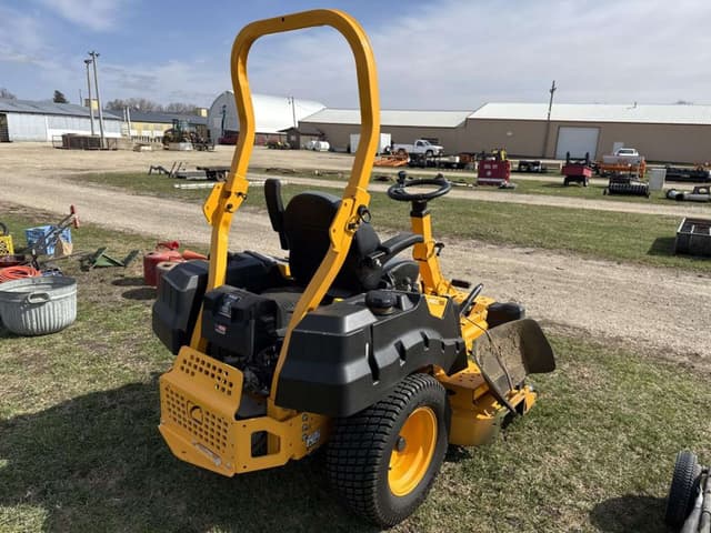 Image of Cub Cadet PRO Z 100 equipment image 2