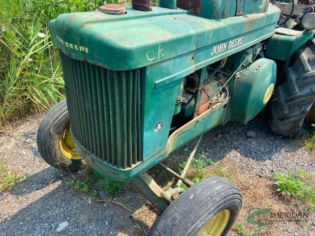 Image of John Deere A equipment image 2