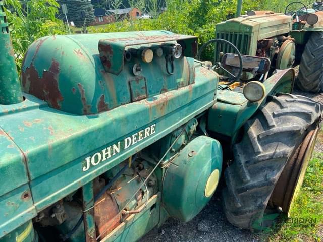 Image of John Deere A equipment image 4