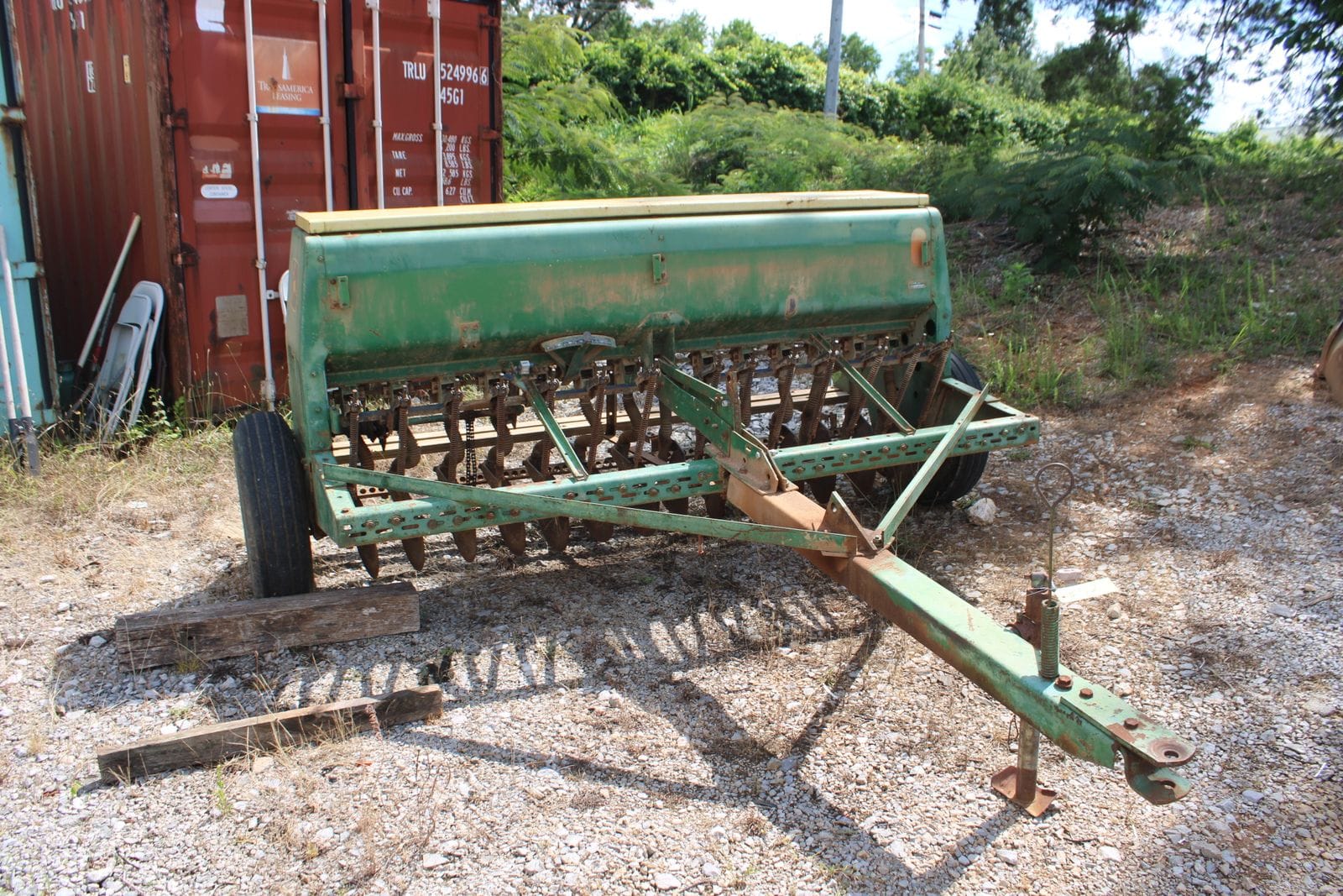 John Deere 8200 Equipment Image0