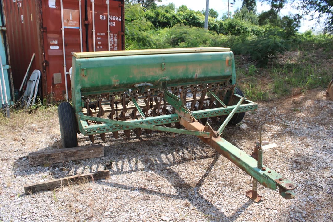 Image of John Deere 8200 Primary image