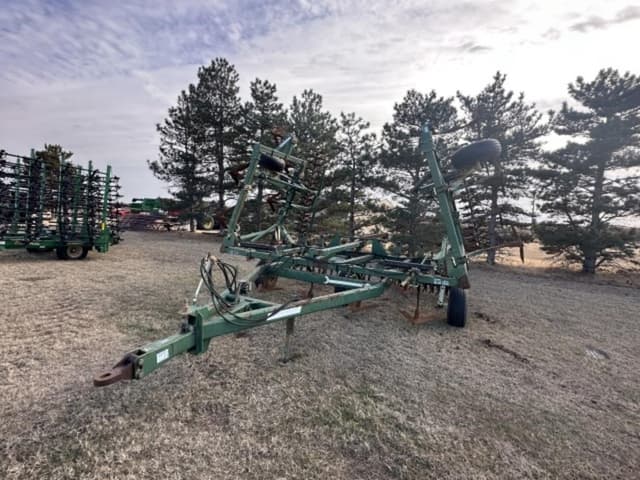 Image of Quinstar Fallow Master equipment image 2