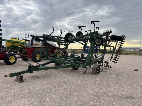 Quinstar FM9-63 Equipment Image0