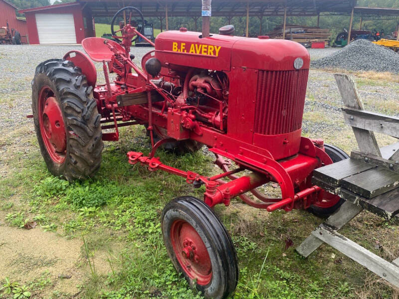 B.F. Avery R Equipment Image0