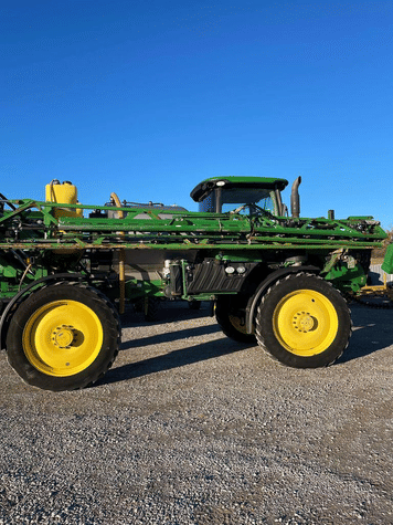 Main image John Deere R4038