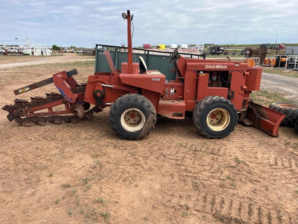 Ditch Witch R65 Equipment Image0