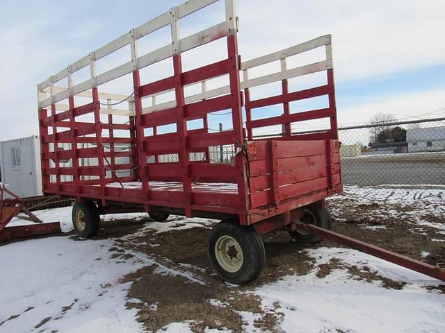 Image of New Holland rack wagon equipment image 1