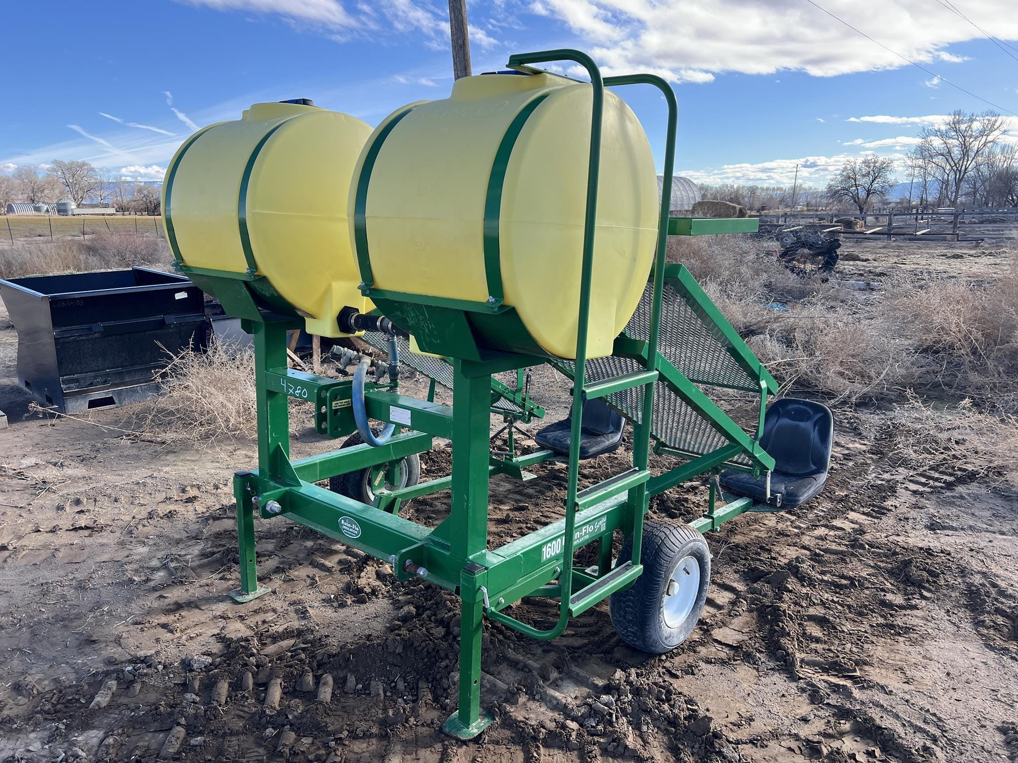 Rain-Flo 1600 Series II Equipment Image0