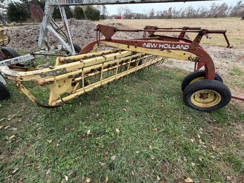 Image of New Holland 258 Image 1