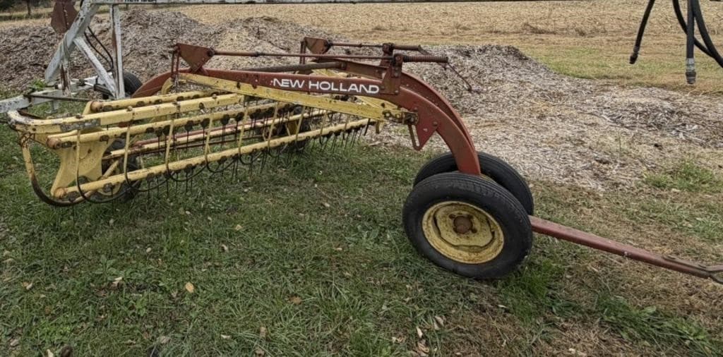 Image of New Holland 260 Image 1